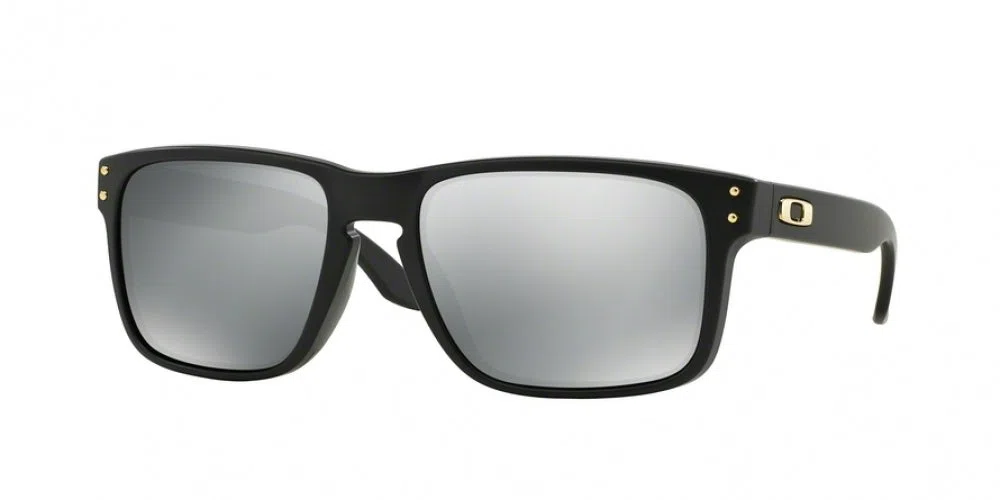 Oakley Holbrook 9102 Sunglasses - view 2